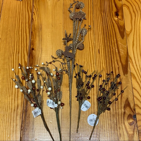 New! 5 Rustic Wreath Picks - Picture 3 of 7